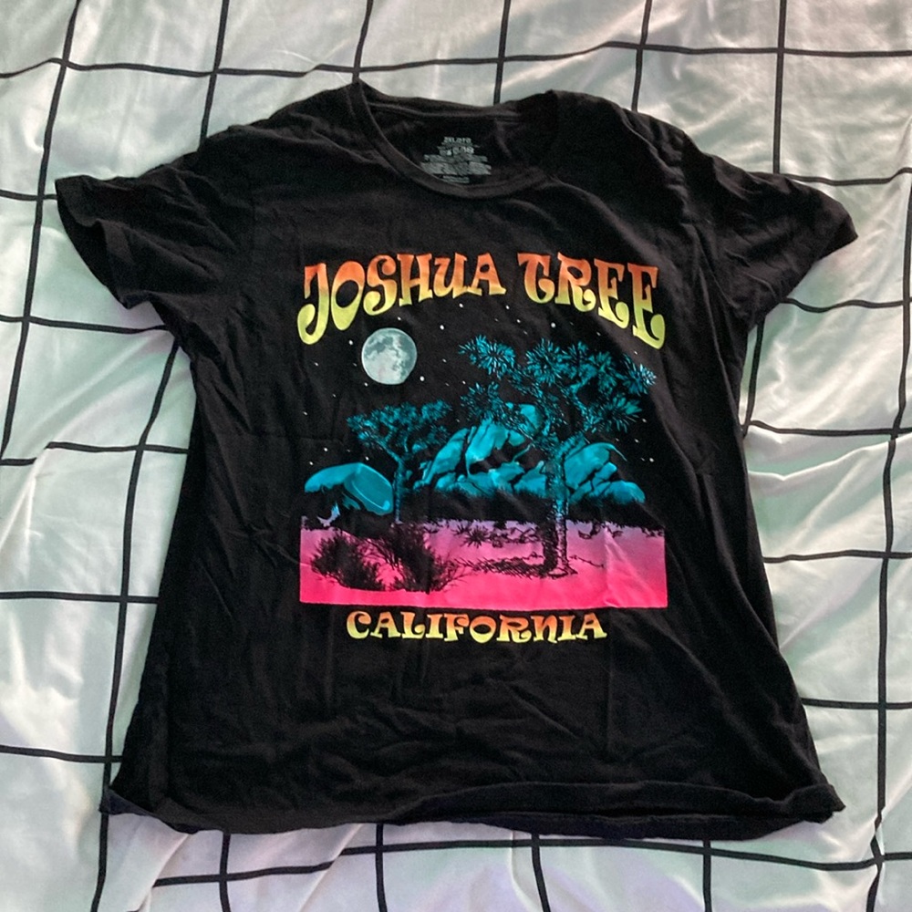 Joshua Tree California Graphic Tee